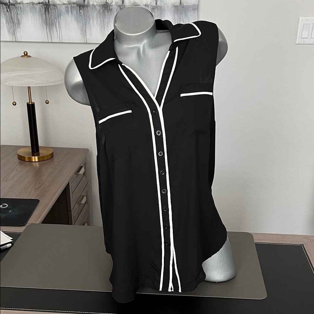 Torrid Sleeveless Button-Up Blouse